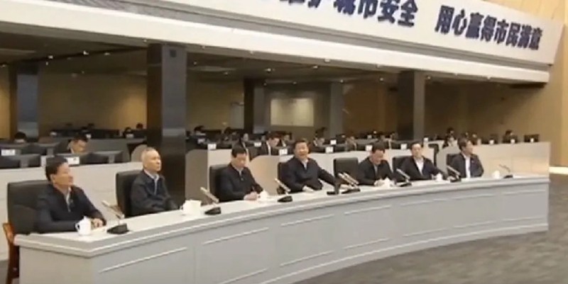 “海港未来”在南港加注全球最大滚装船